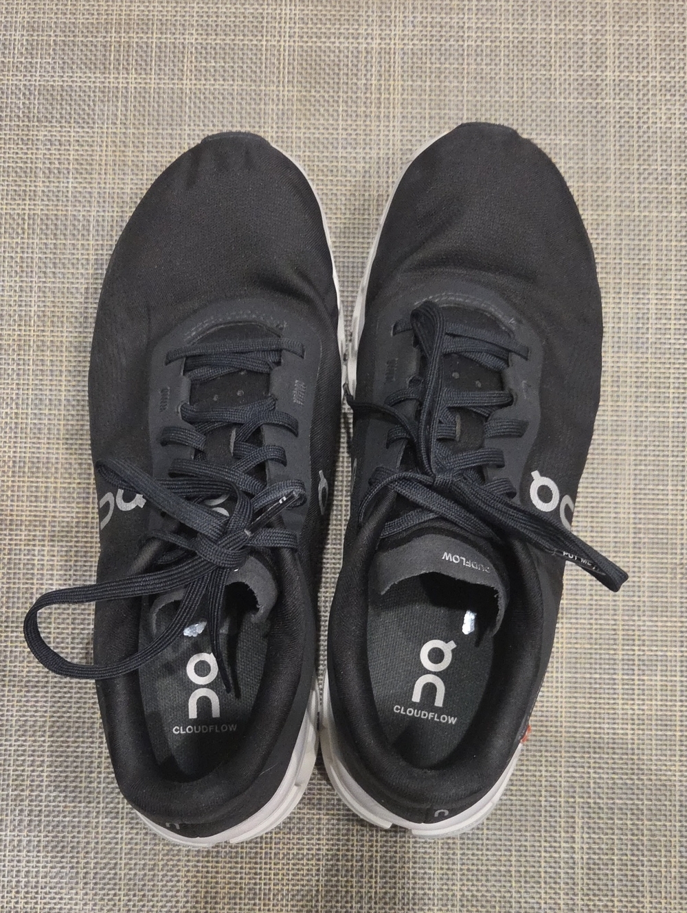 On Running Cloudflow Men's Athletic Running Shoes - Black and White